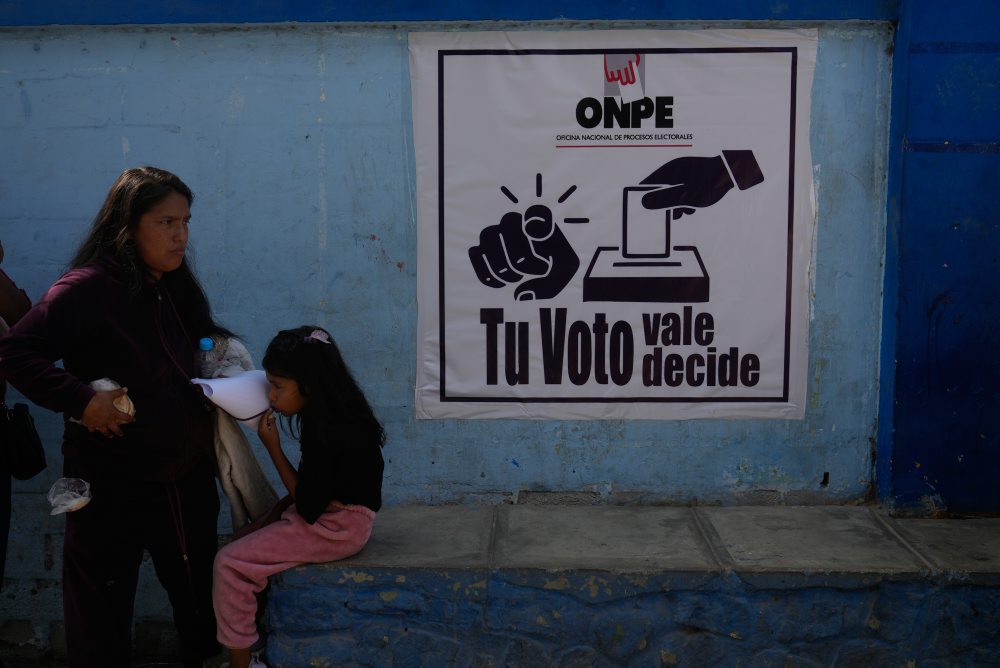 Prezidentské a parlamentné voľby v Peru
