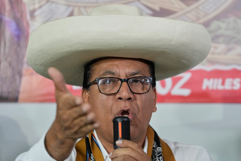Peru: V prezidentských voľbách Sánchez žiada o anulovanie hlasov zo zahraničia