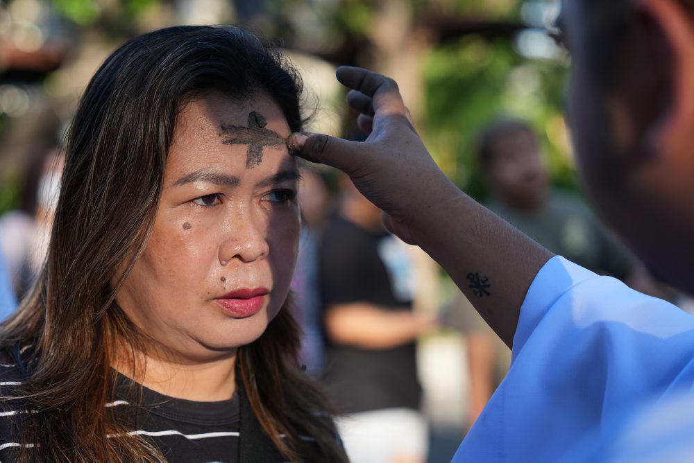 Popolcová streda na Filipínach 