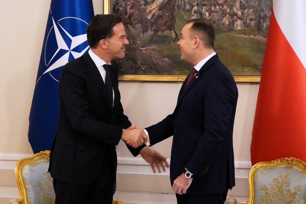 Generálny tajomník NATO Mark Rutte pricestoval na návštevu Poľska