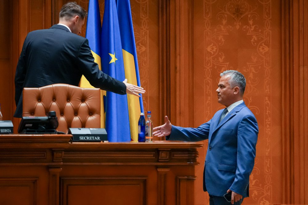 Rumunský parlament zamietol nomináciu liberála Vesteu za premiéra