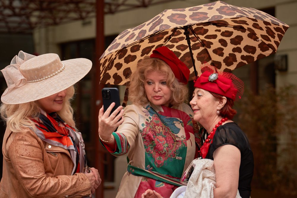 Podujatie World Hat Walk v Bukurešti