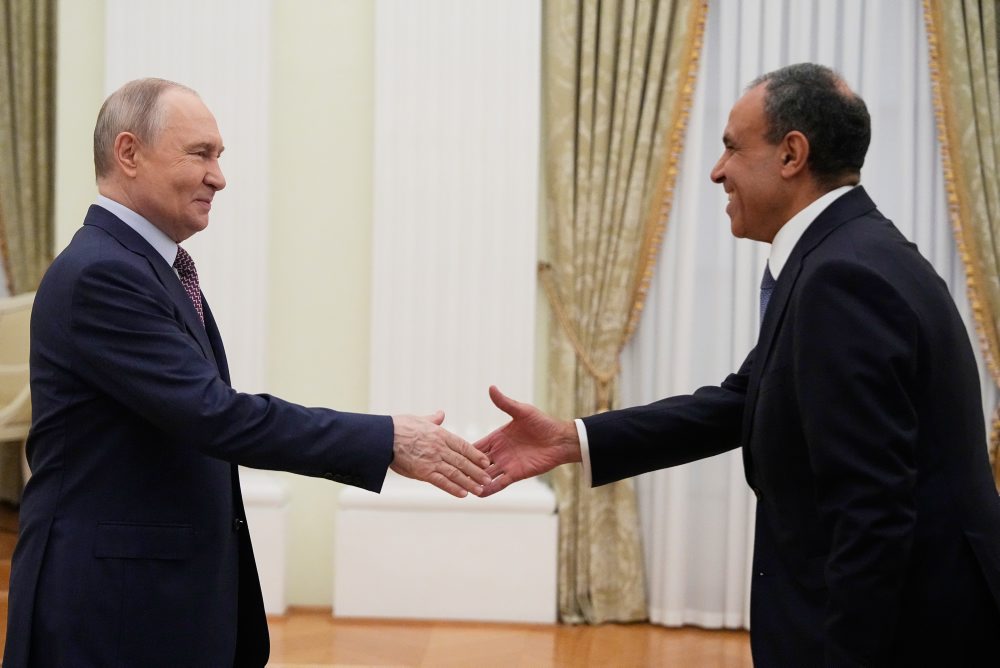 Šéf egyptskej diplomacie Badr Abdelatty pricestoval na návštevu Ruska, stretol sa s prezidentom Putinom