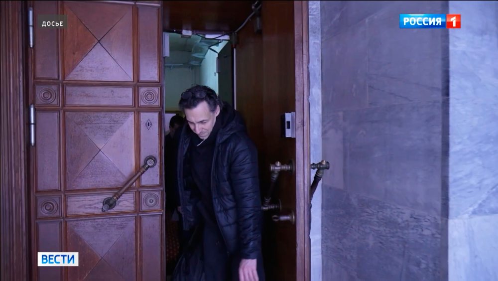 Rusko vymenilo odsúdeného francúzskeho vedca za zadržaného basketbalistu