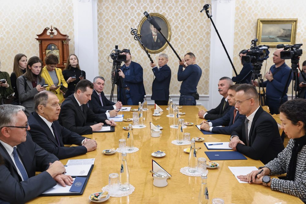 Ššéf maďarskej diplomacie Péter Szijjártó pricestoval na návštevu Ruska