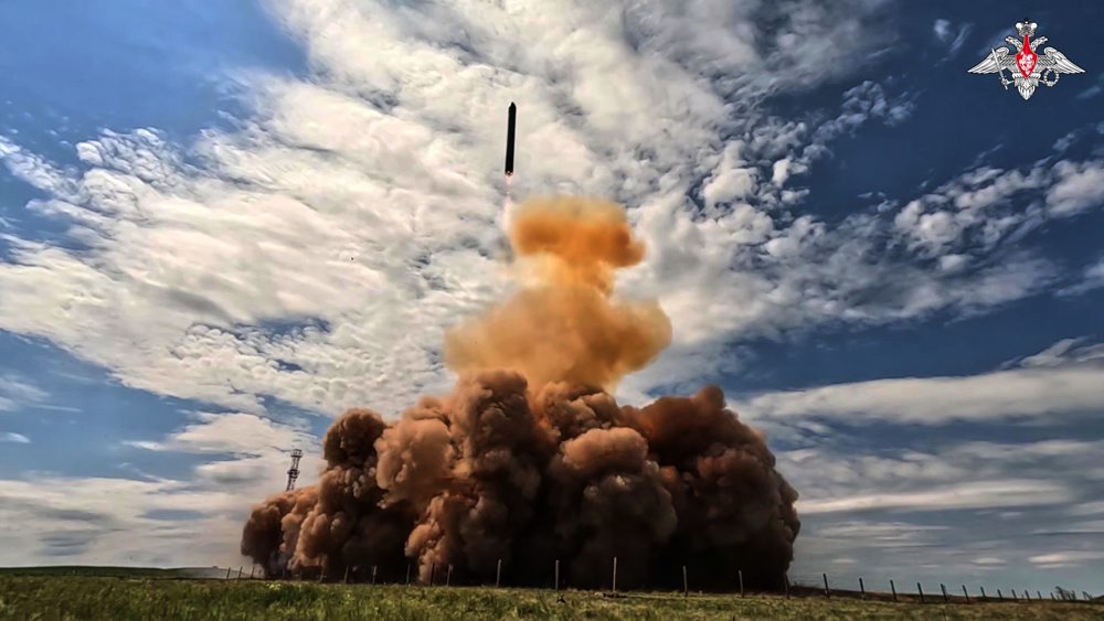 Rusko oznámilo úspešný test rakety Sarmat, podľa Putina nemá konkurenciu