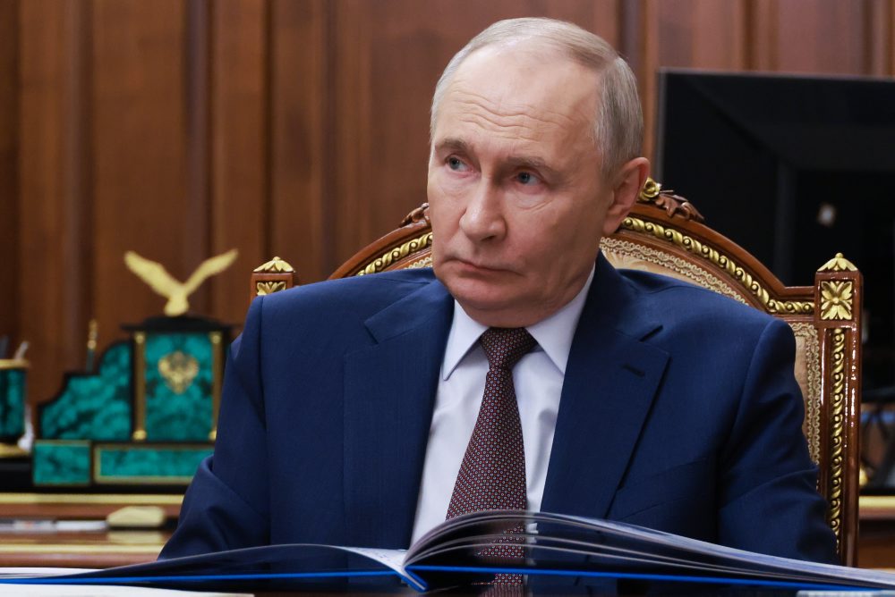 Putin telefonoval s lídrami SAE a Kataru, vyzval na prímerie na Blízkom východe