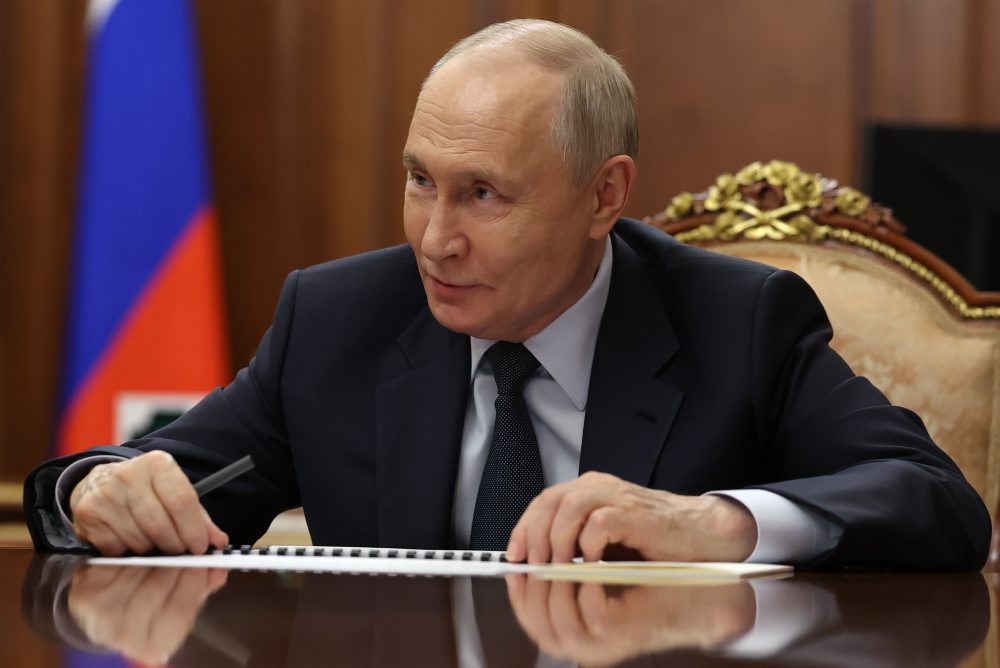 Peskov: Putin je pripravený rokovať s Európu, Rusko však prvý krok neurobí