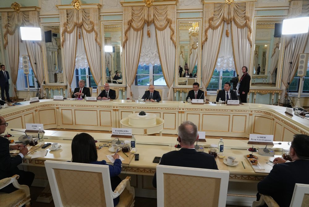 Stretnutie Putina so zahraničnými novinármi