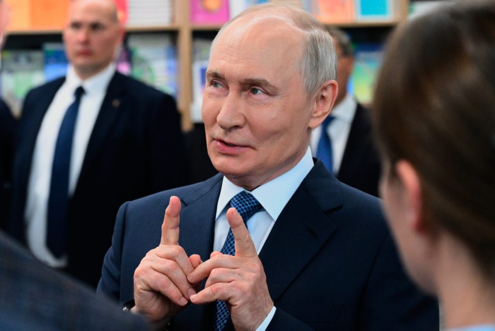 Vladimir Putin pricestoval na návštevu Novosibirska