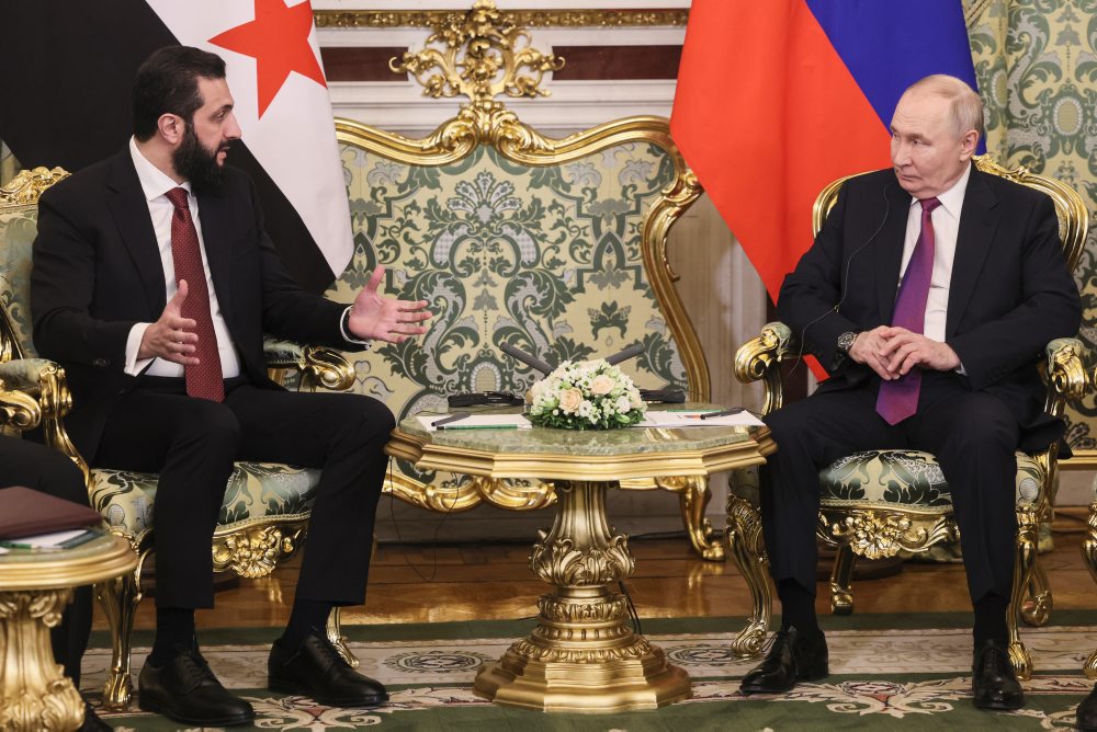 Sýrsky prezident Ahmad Šara pricestoval na návštevu Ruska, v Kremli sa stretol s Putinom