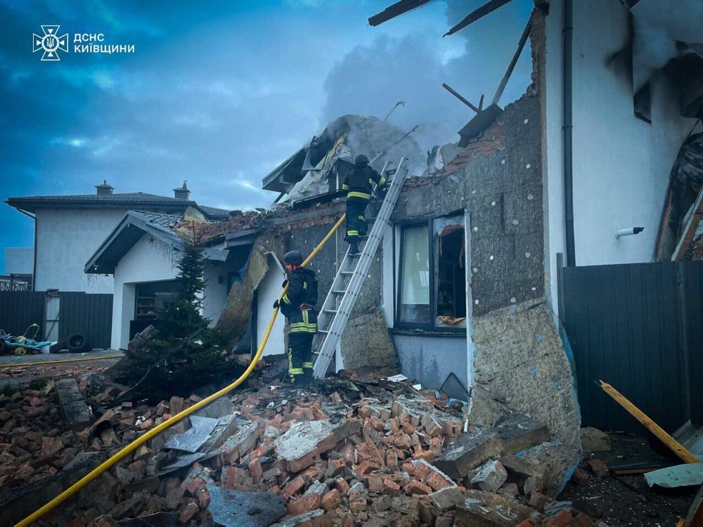 Rusko podniklo rozsiahly útok na Ukrajinu, hlásia obete a výpadky elektriny