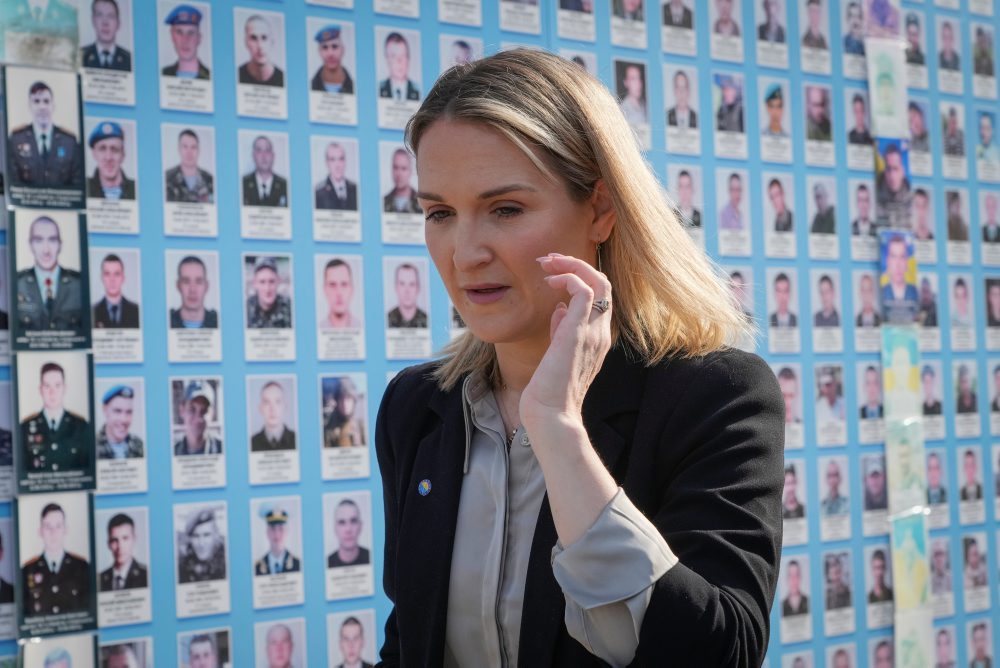 Írska ministerka zahraničných vecí na Ukrajine