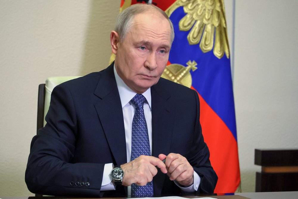 Vladimir Putin na zasadnutí kybernetickej bezpečnosti v rezidencii Novo-Ogarjovo pri Moskve
