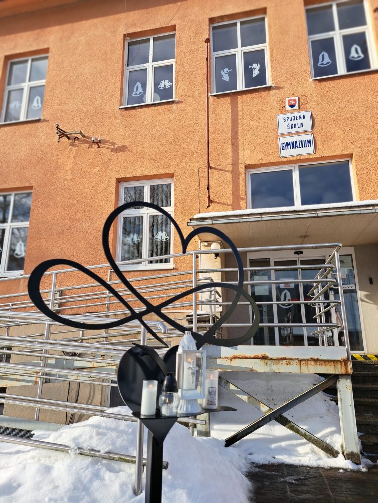 Spišská Stará Ves: Na spomienkovej omši si pripomenuli obete tragédie spred roka