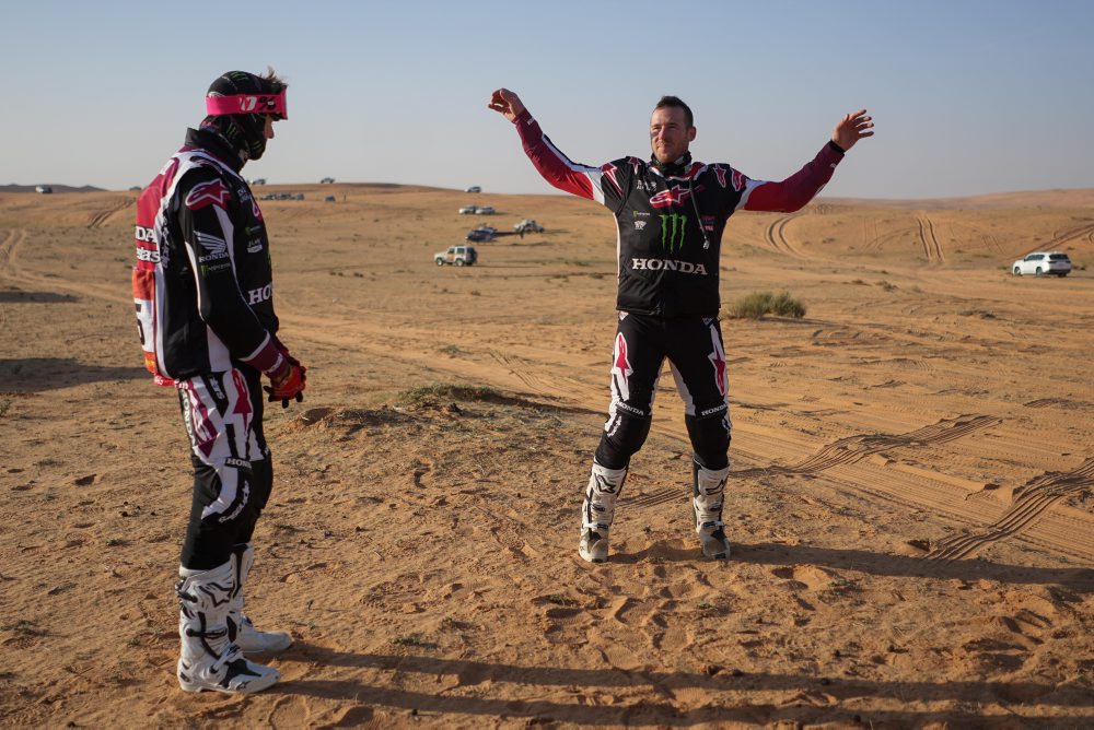 Američan Ricky Brabec vyhral 6. etapu medzi motocyklami na Rely Dakar 