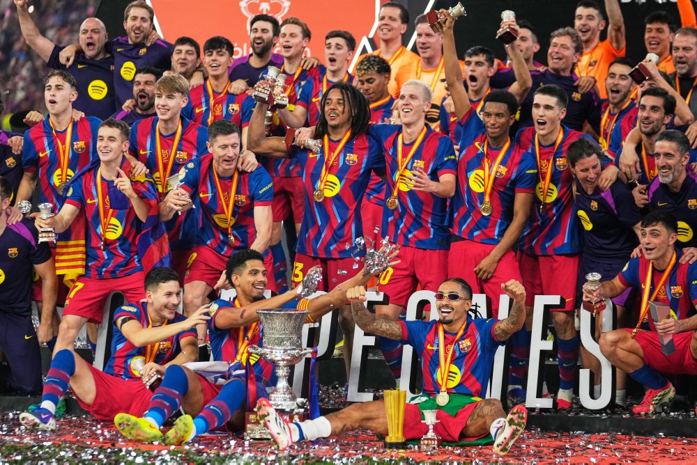 Barcelona obhájila Španielsky superpohár po víťazstve nad Realom 3:2