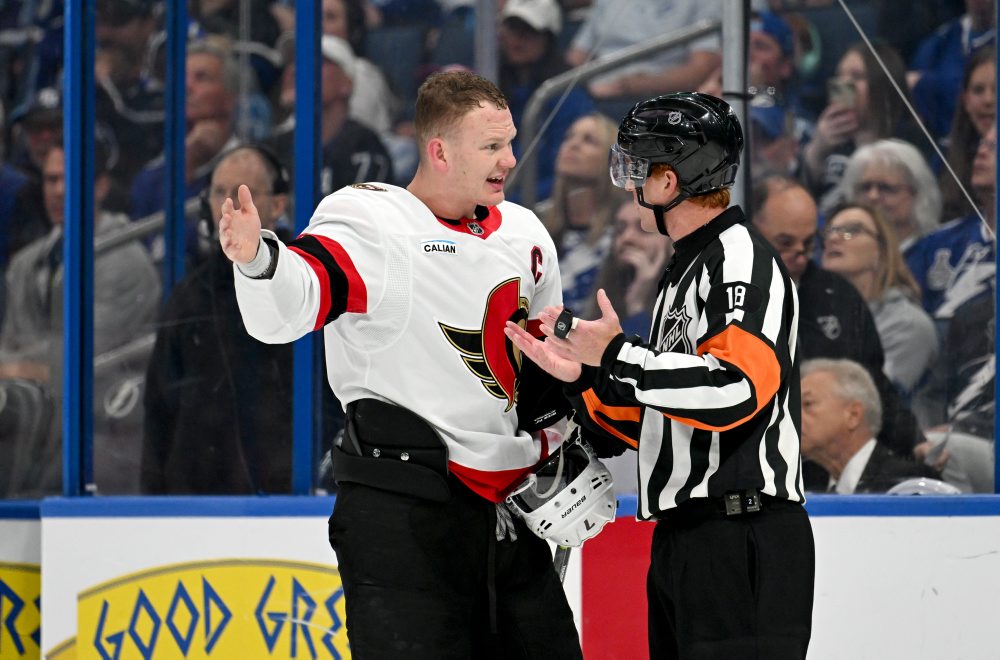NHL: Brady Tkachuk mieri za svojím bratom Matthewom do Floridy