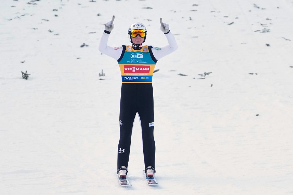 Prevc triumfoval v pretekoch SP v skokoch na lyžiach 