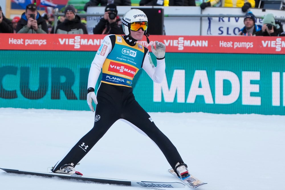 Prevc triumfoval v pretekoch SP v skokoch na lyžiach 