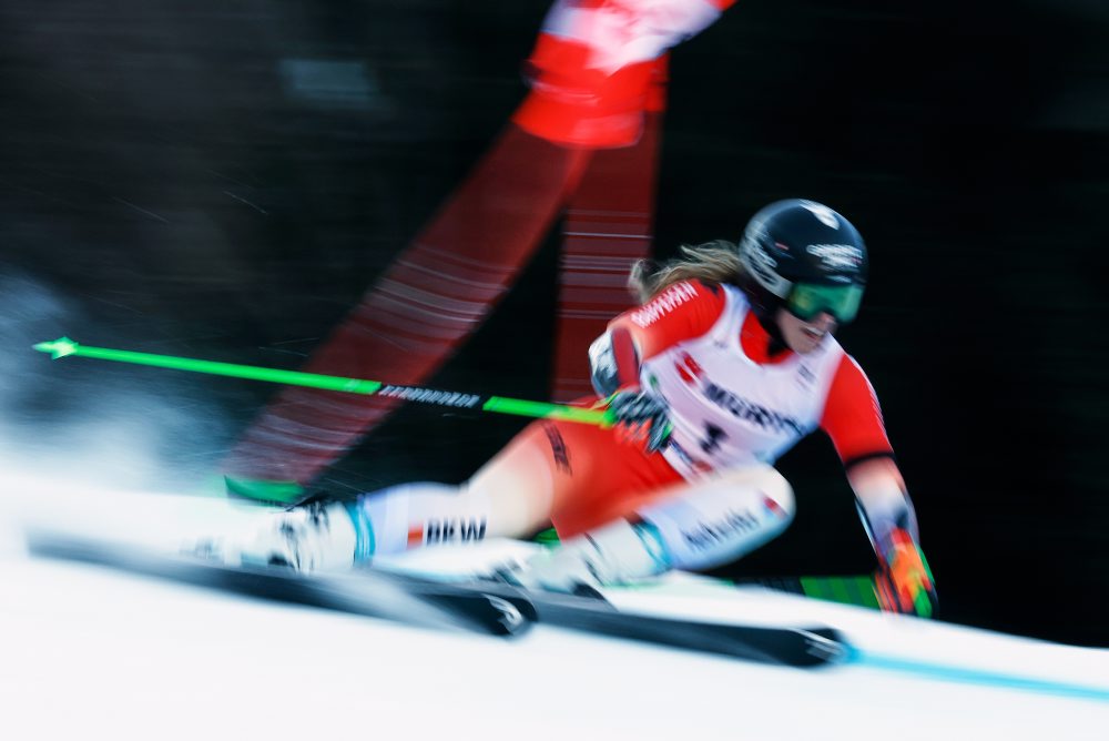 Švajčiarka Camille Rastová viedla v obrovskom slalome v Kranjskej Gore