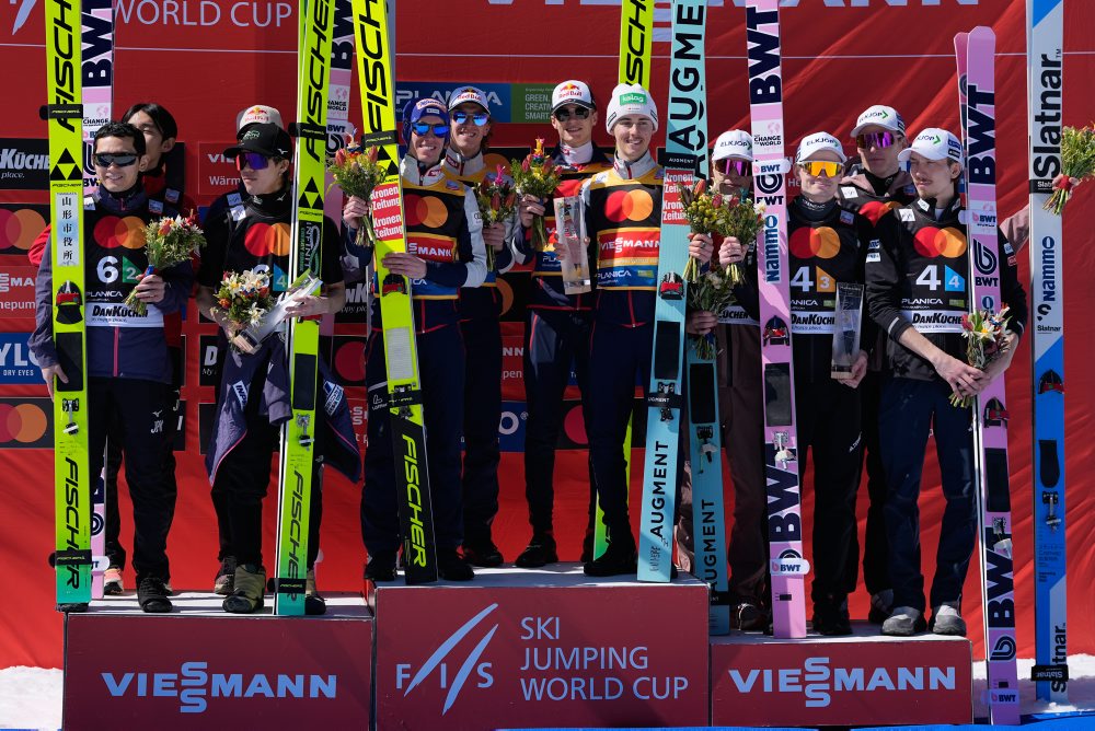 Rakúšania vyhrali tímovú súťaž v letoch v Planici