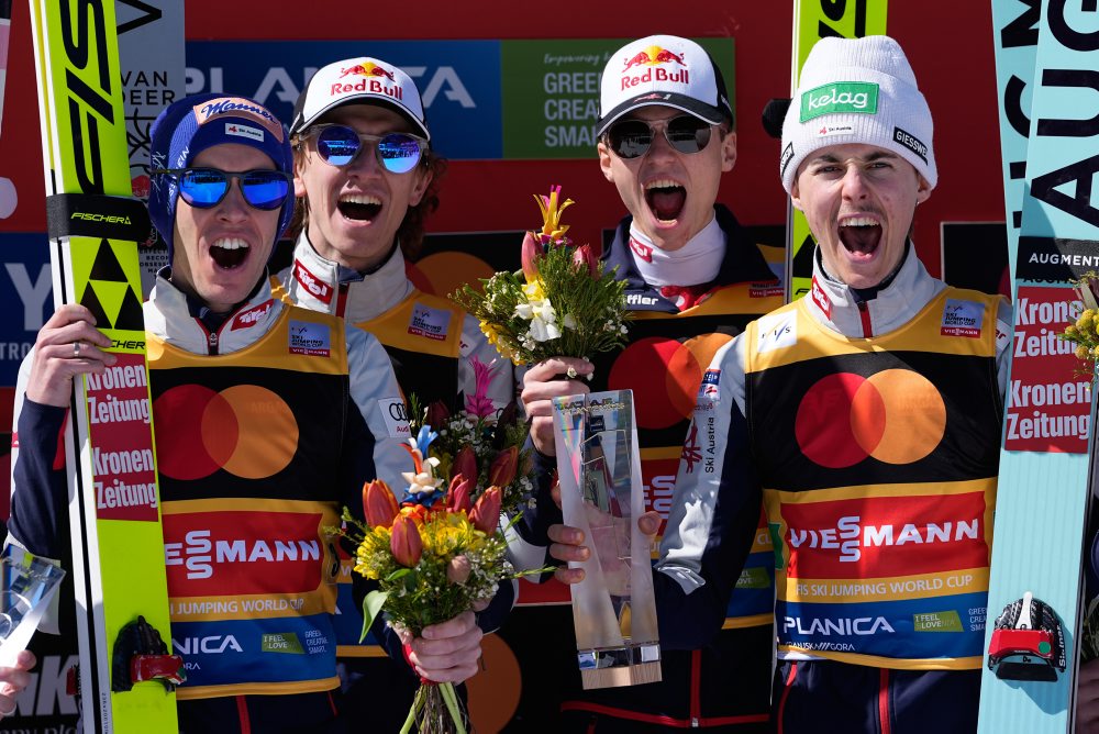 Rakúšania vyhrali tímovú súťaž v letoch v Planici