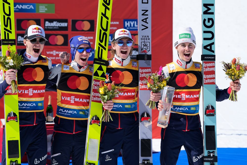 Rakúšania vyhrali tímovú súťaž v letoch v Planici