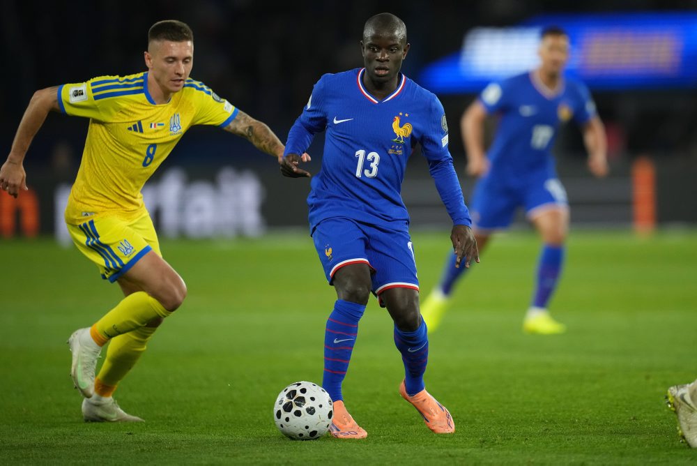N’Golo Kante sa stal spoluhráčom Škriniara vo Fenerbahce