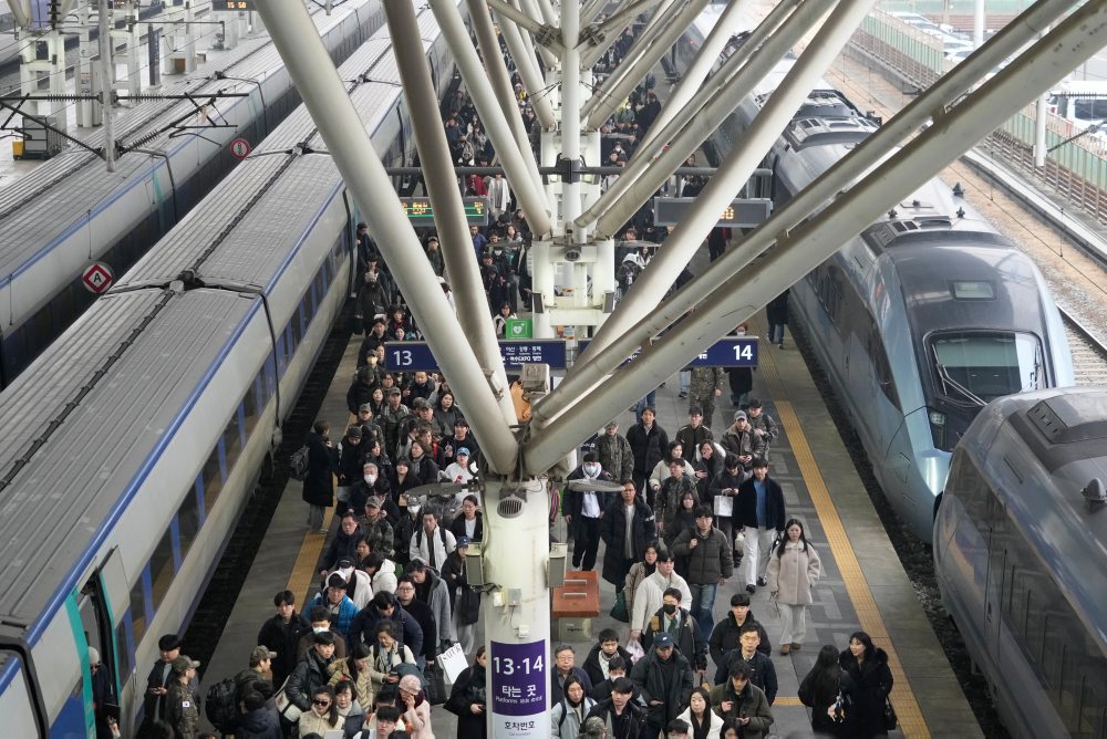 Kórejci sa vracajú domov pred blížiacimi sa oslavami čínskeho lunárneho Nového roka