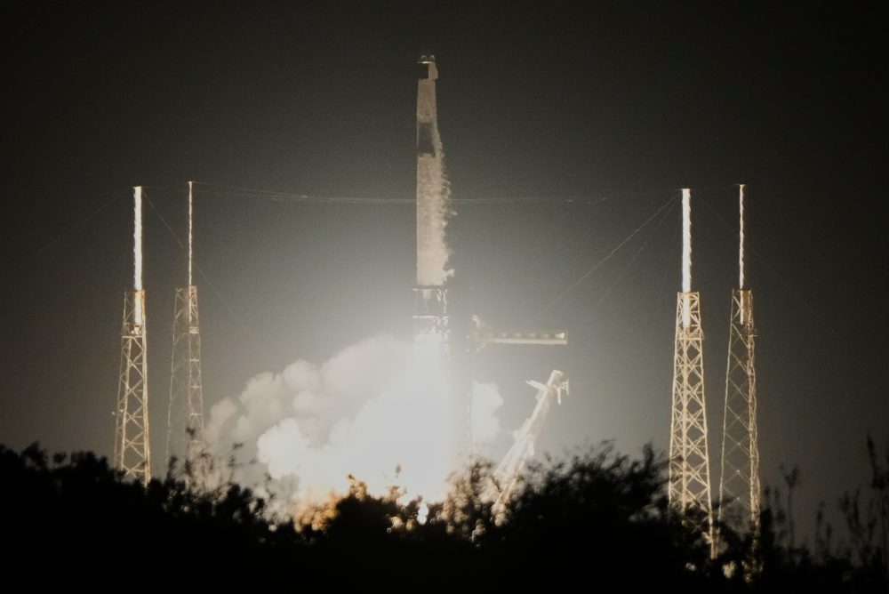 Dvanásty let kozmickej lode Crew Dragon spoločnosti SpaceX s posádkou k Medzinárodnej vesmírnej stanici