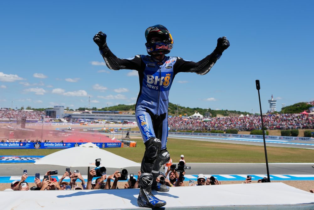 Španiel Alex Marquez triumfoval na nedeľňajšej Veľkej cene Španielska, ukončil víťaznú sériu Bezzecchiho