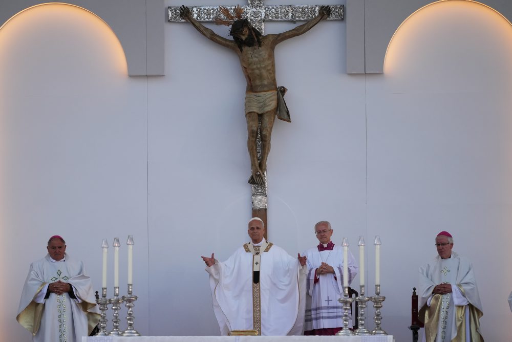 Pápež Lev XIV. celebroval svätú omšu na štadióne na Kanárskych ostrovoch