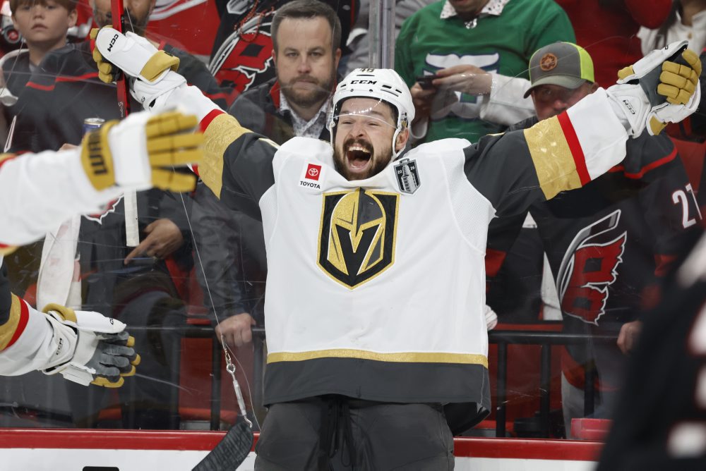 Carolina Hurricanes - Vegas Golden Knights