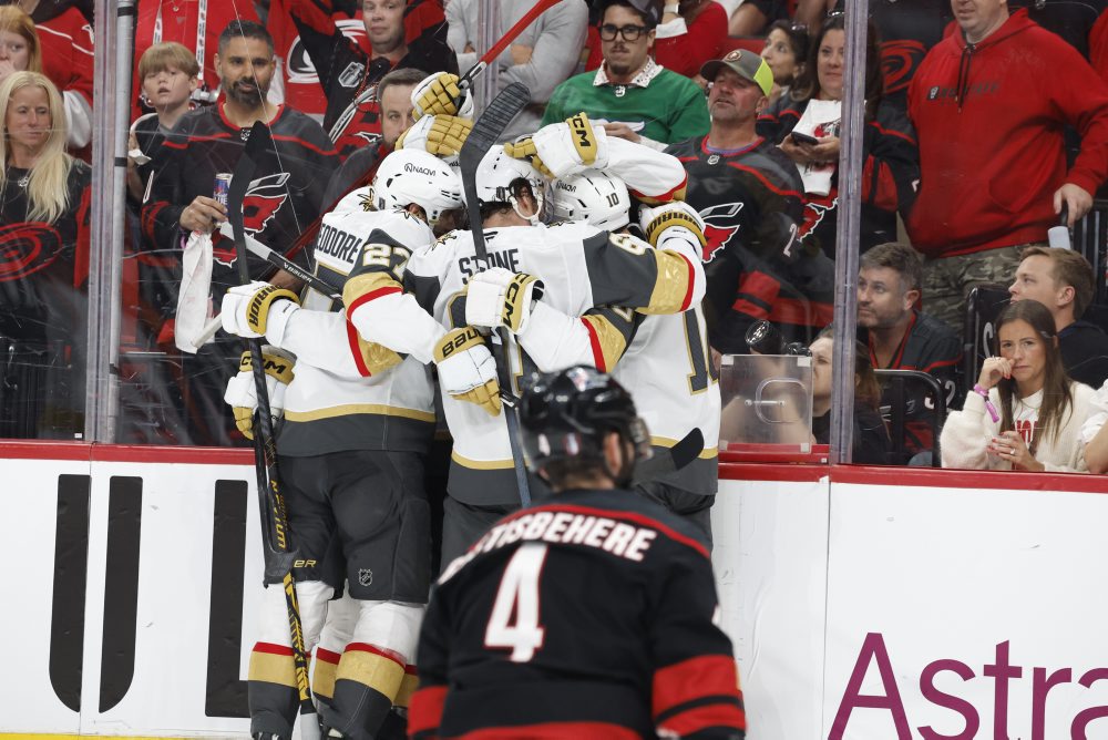 Carolina Hurricanes - Vegas Golden Knights