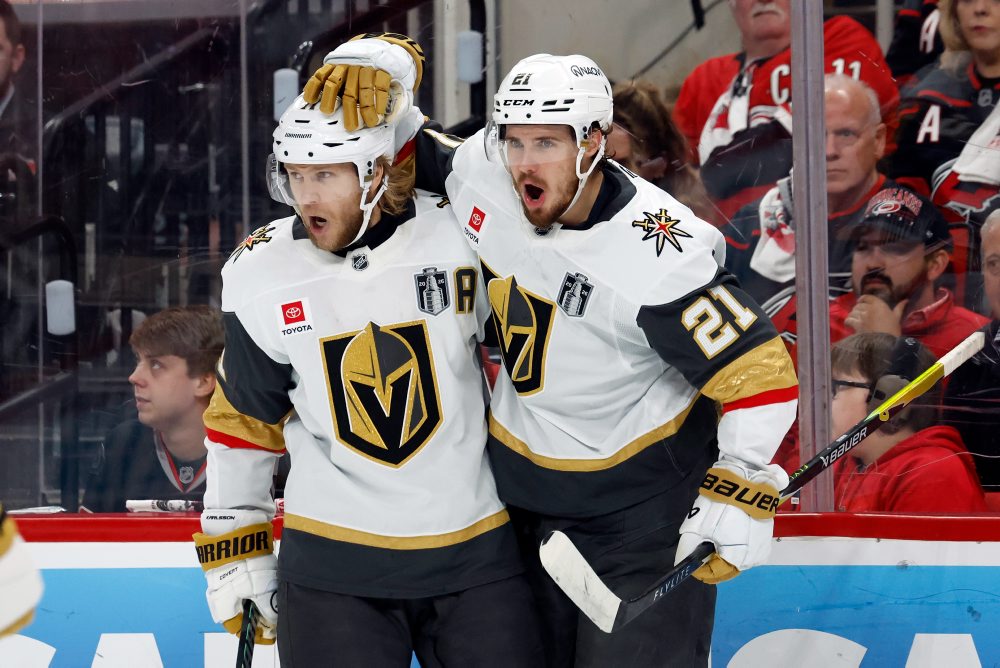 Carolina Hurricanes - Vegas Golden Knights
