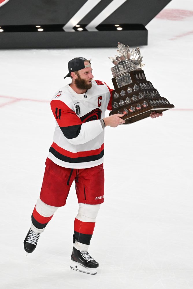 Jordan Staal získal Conn Smythe Trophy pre najužitočnejšieho hráča play off