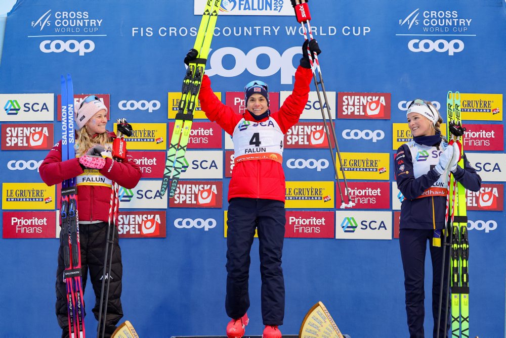 Nórka Heidi Wengová v špurte skiatlonu vo Falune zdolala tesne Digginsovú