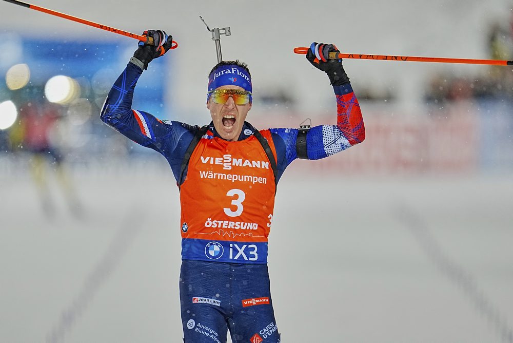 Víťazom stíhačky vo švédskom Östersunde sa stal Francúz Fillon Maillet