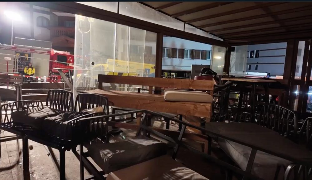 Požiar a explózia v lyžiarskom stredisku vo Švajčiarsku