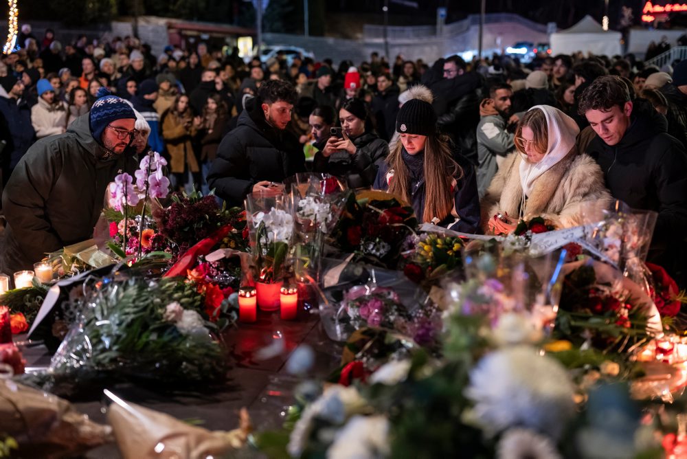 Požiar a explózia v lyžiarskom stredisku vo Švajčiarsku