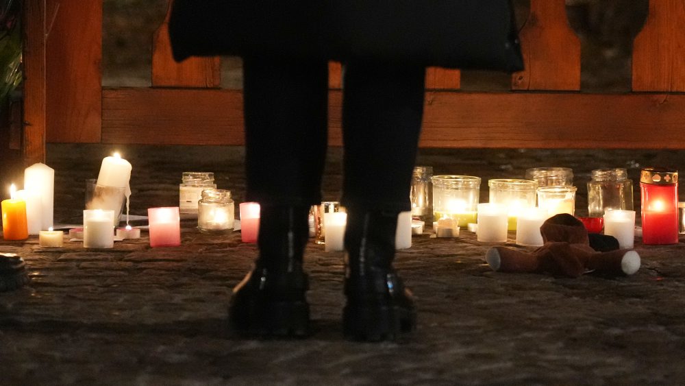 Požiar a explózia v lyžiarskom stredisku vo Švajčiarsku