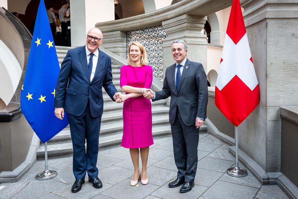 EÚ a Švajčiarsko posilňujú spoluprácu v zahraničnej politike a obrane