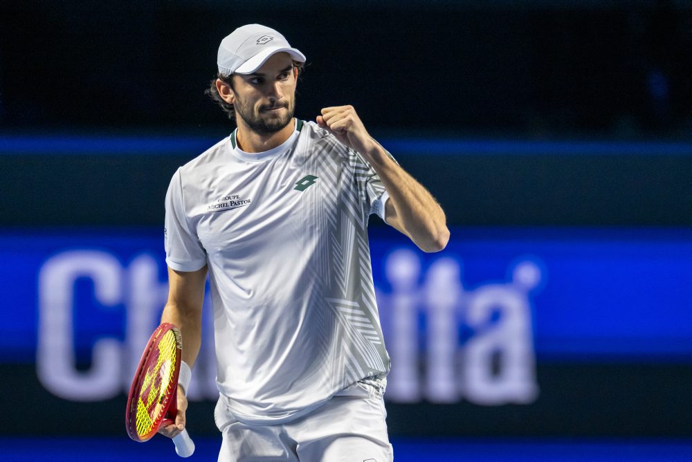 Semifinále turnaja ATP v Bazileji: Valentin Vacherot - Taylor Fritz