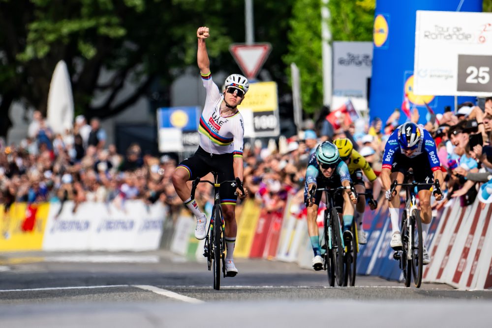 Slovinec Tadej Pogačar vyhral v špurte prvú etapu Okolo Romandie