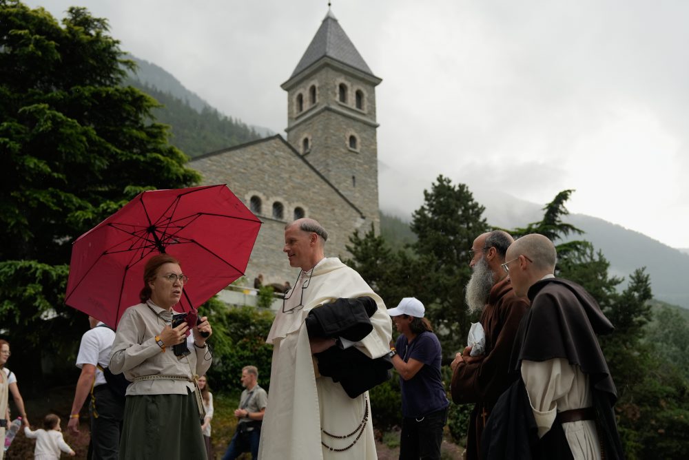 Tradicionalistické Kňazské bratstvo svätého Pia X. vysvätí štyroch biskupov bez povolenia pápeža