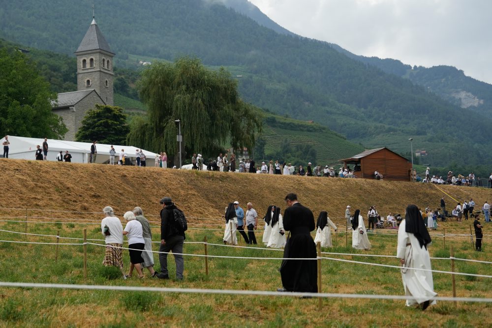 Tradicionalistické Kňazské bratstvo svätého Pia X. vysvätí štyroch biskupov bez povolenia pápeža