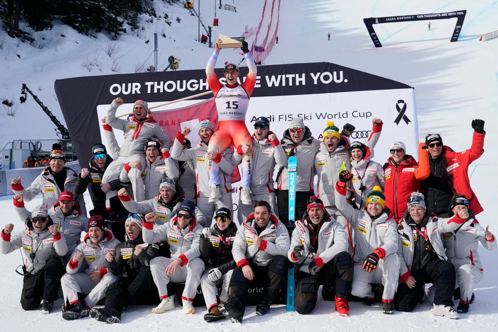 Švajčiar Franjo von Allmen triumfoval v zjazde na domácom svahu v Crans Montane