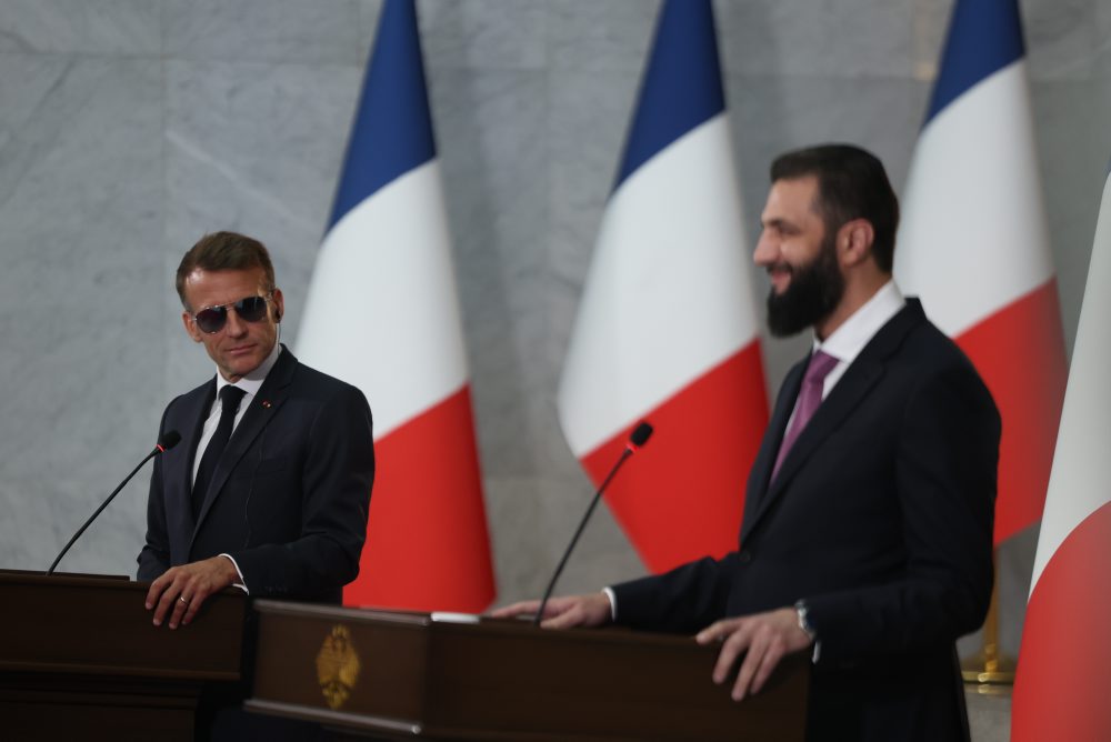 Francúzsky prezident Emmanuel Macron v Sýrii