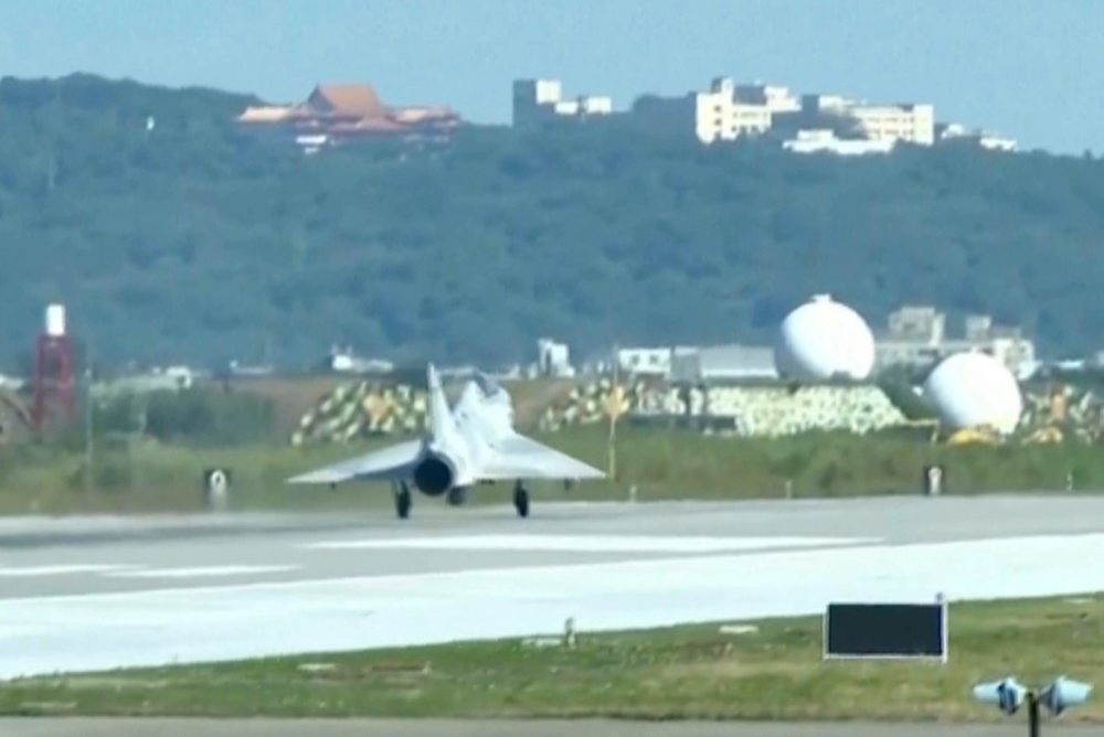 Čína začala v okolí Taiwanu rozsiahle vojenské cvičenia